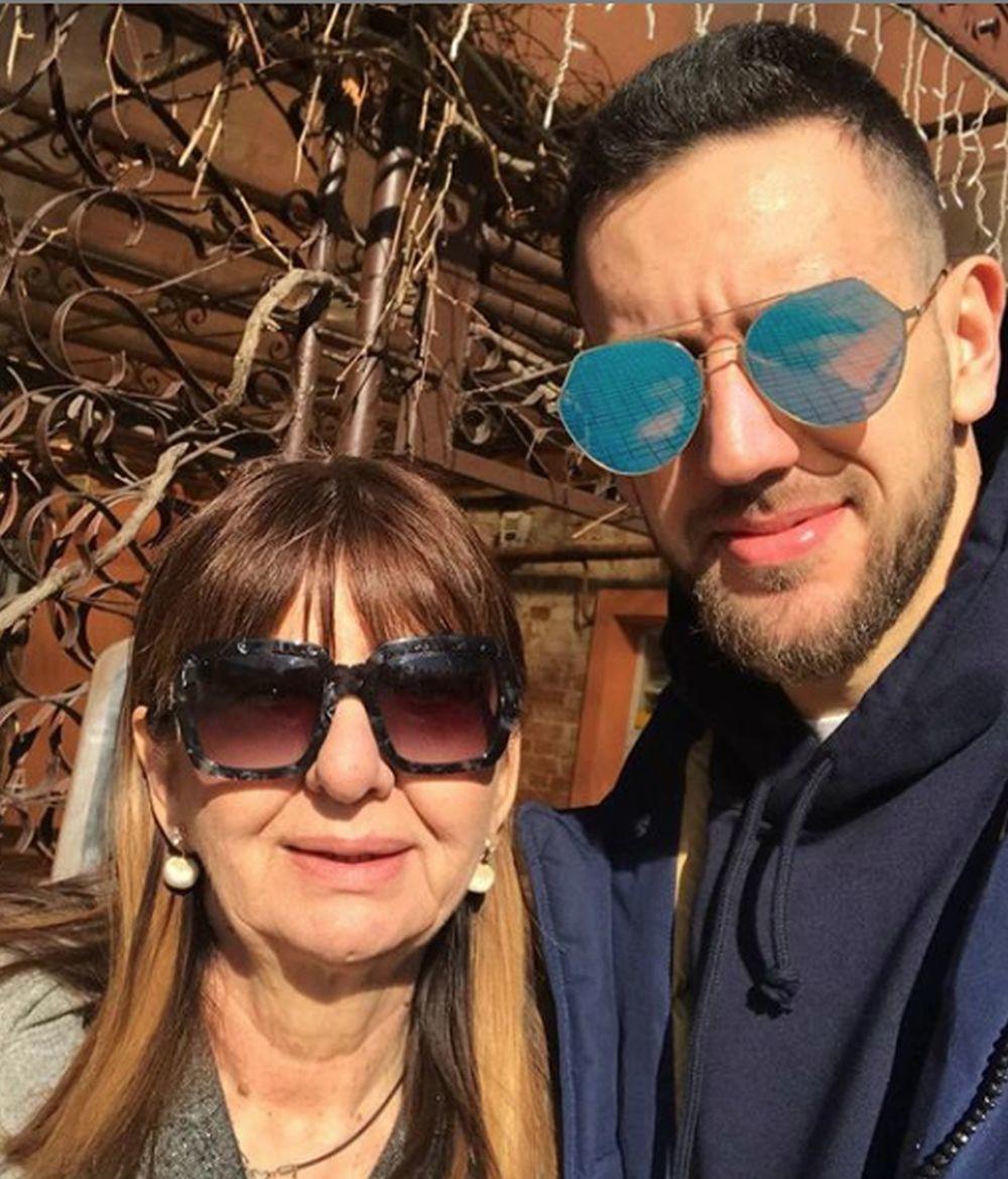 Vasiliju Miciću je preminula majka posle teške bolesti