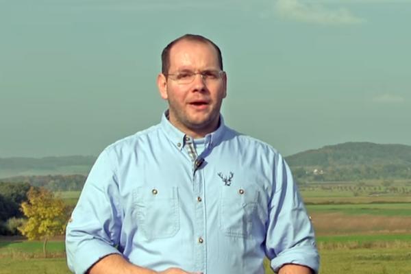 NEONACISTA DOŠAO NA VLAST U NEMAČKOJ: Uzbuna u celoj zemlji! Stefan mrzi migrante i poziva na novi genocid