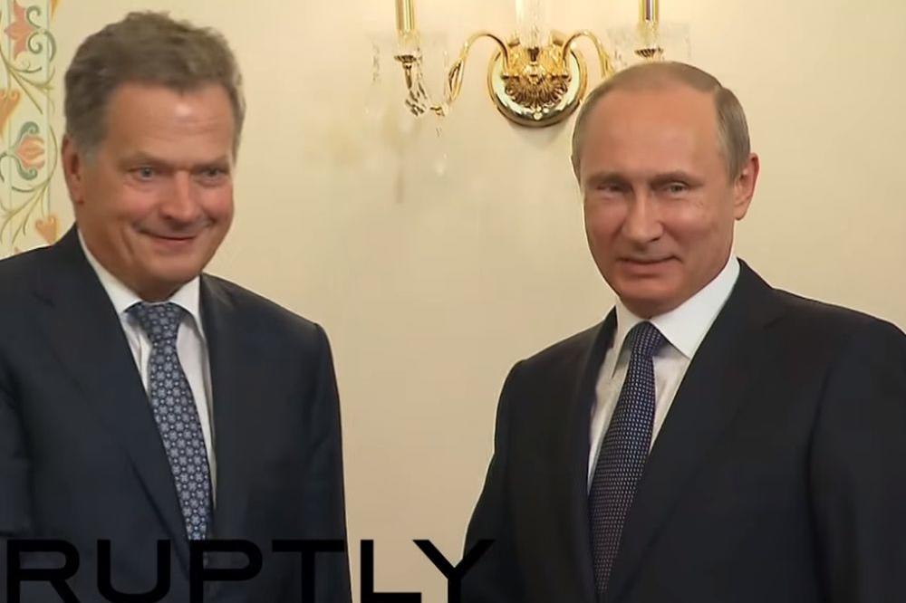 DA NE POVERUJETE: Predsednik posmatrao utakmicu u kopu zajedno sa ultrasima!