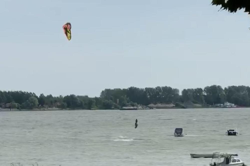 SNIMLJENI GRUOVI POSLEDNJI TRENUCI! Prolaznik koji je ovo zabeležio mobilnim NIJE BIO SVESTAN KOGA SNIMA! (VIDEO)