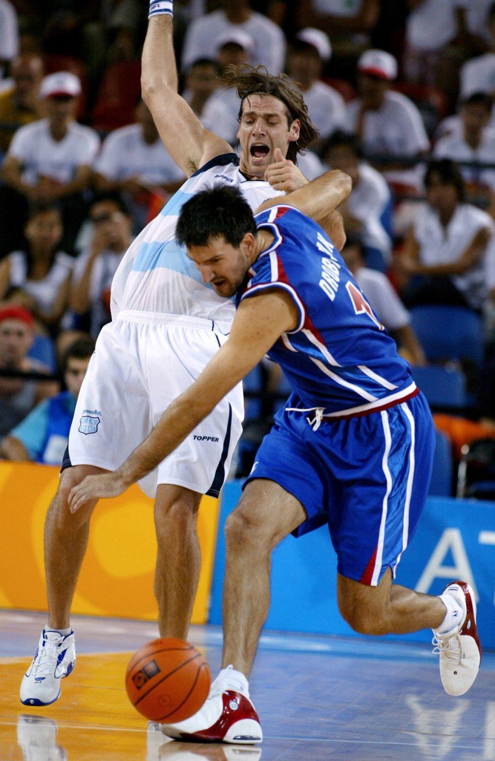 Fabrisio Oberto u duelu sa Predragom Drobnjakom na Olimpijskim igrama u Atini 2004.