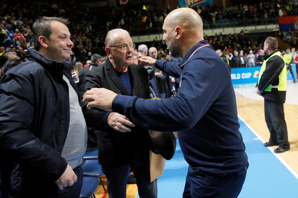 BOGDAN JE JEDINI NA NIVOU! Duda Ivković objasnio kako Đorđević vodi tim i kako možemo do pobede nad Argentinom!