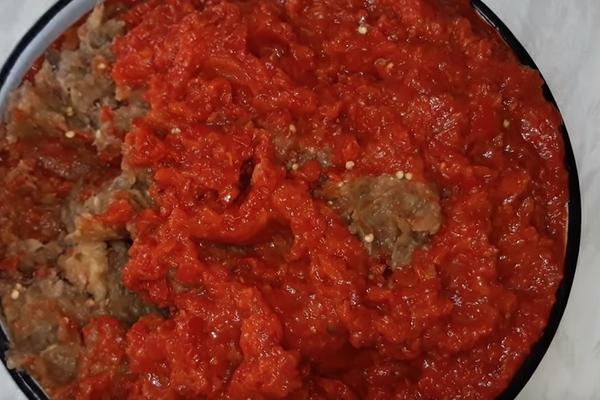 SRBI JEDU AJVAR KAO LUDI, ALI RETKO KO ZNA OVO! Čeka vas veliko IZNENAĐENJE