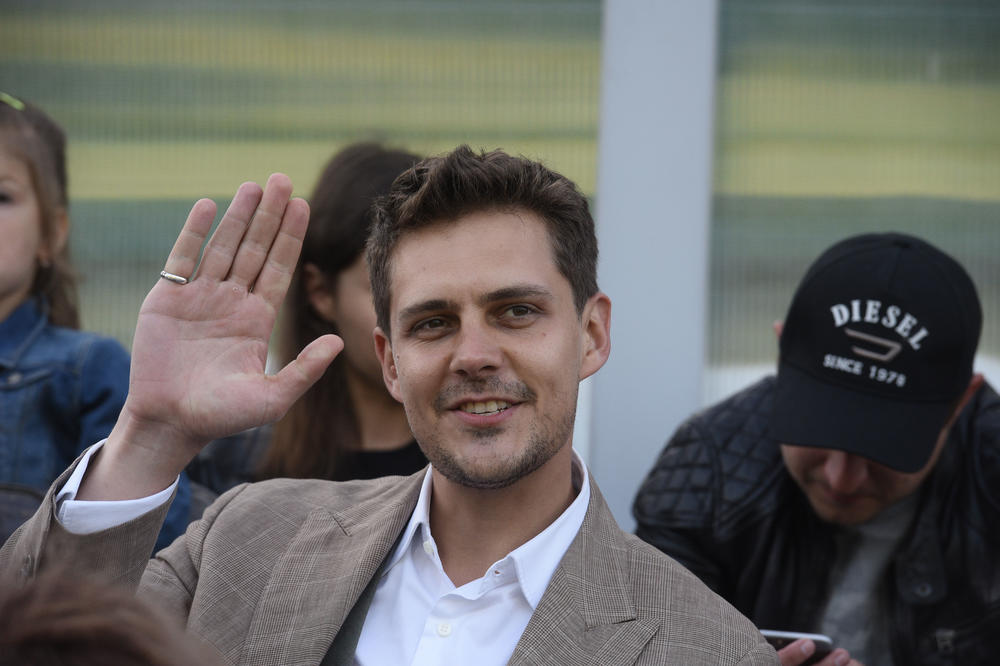 OTIŠAO U MANASTIR, A ZBOG JEDNOG ČINA MU KLIČU RUSI: Biković sa sobom poveo i kolegu, iznenadićete se kog (FOTO)