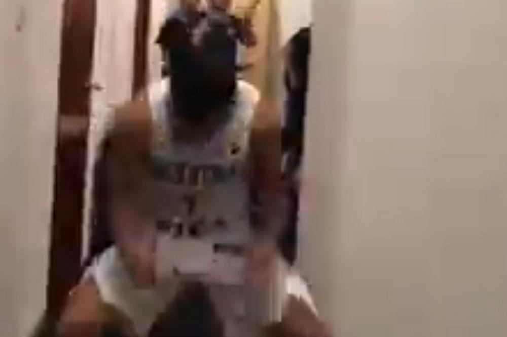 KAMPACO SE DODIRIVAO PO MEĐUNOŽJU I PORUČIO: Srbijo, ovo nisi imala danas!