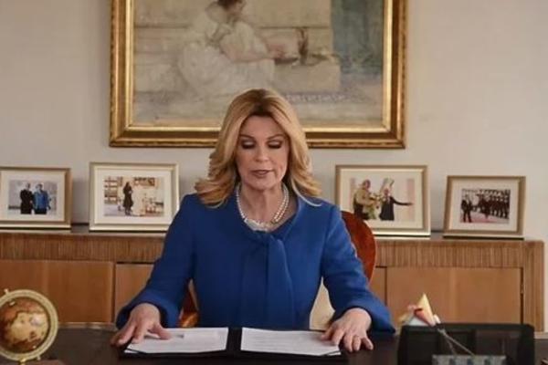 PROCURIO KOLINDIN GOVOR, SVI BRUJE O OVOME: Predsednica Hrvatske na stubu srama!