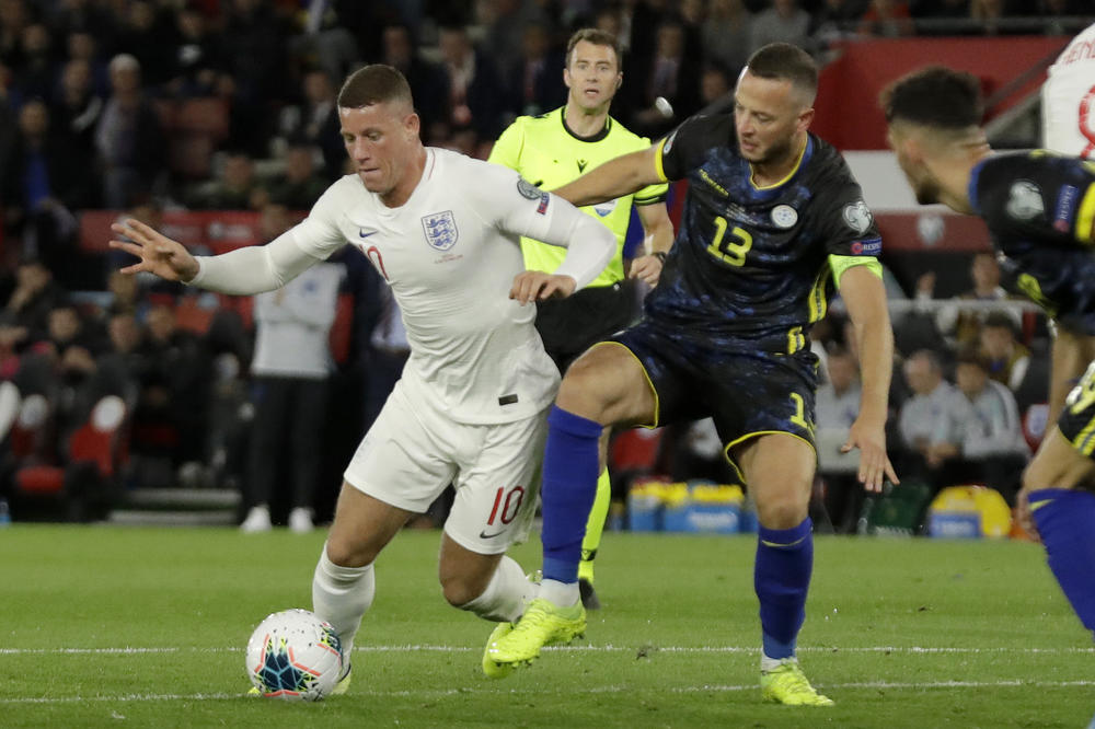 ENGLEZI DEMONSTRIRALI SILU: Kosovo povelo, čak šest golova u prvom poluvremenu! Ronaldova rapsodija u Litvaniji!