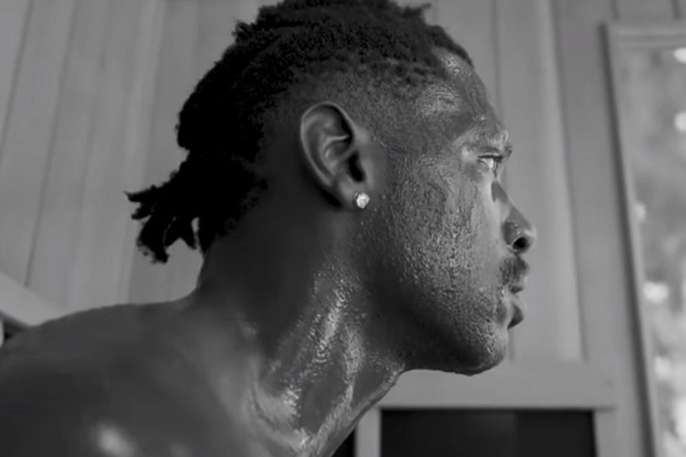 SKANDAL U SAD: Ol star igrač najjače lige optužen za silovanje trenera!