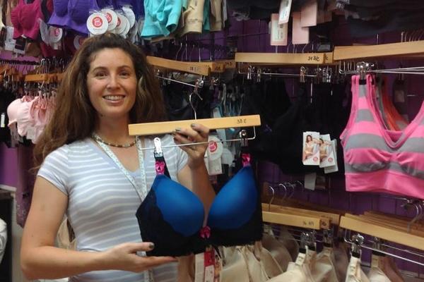 PROBALA SAM GRUDNJAK U RADNJI, HTELA SAM ODMAH DA GA KUPIM: Onda sam primetila užasnu stvar, ZGADIO MI SE ŽIVOT!