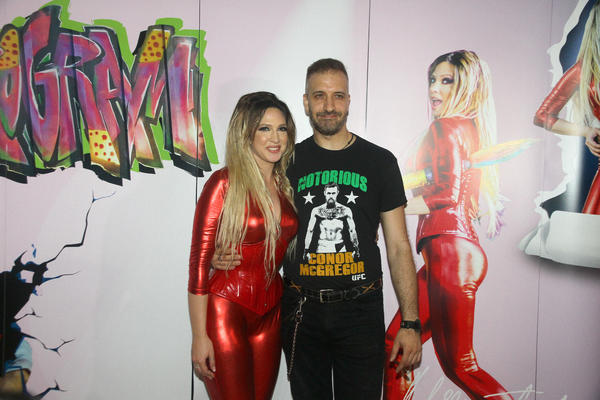 S NJIM JE HTELA BRAK I DECU, A SAD JE ZBOG NJEGA POBEGLA IZ BG: Milica posle RASKIDA potražila pomoć PSIHIJATRA!