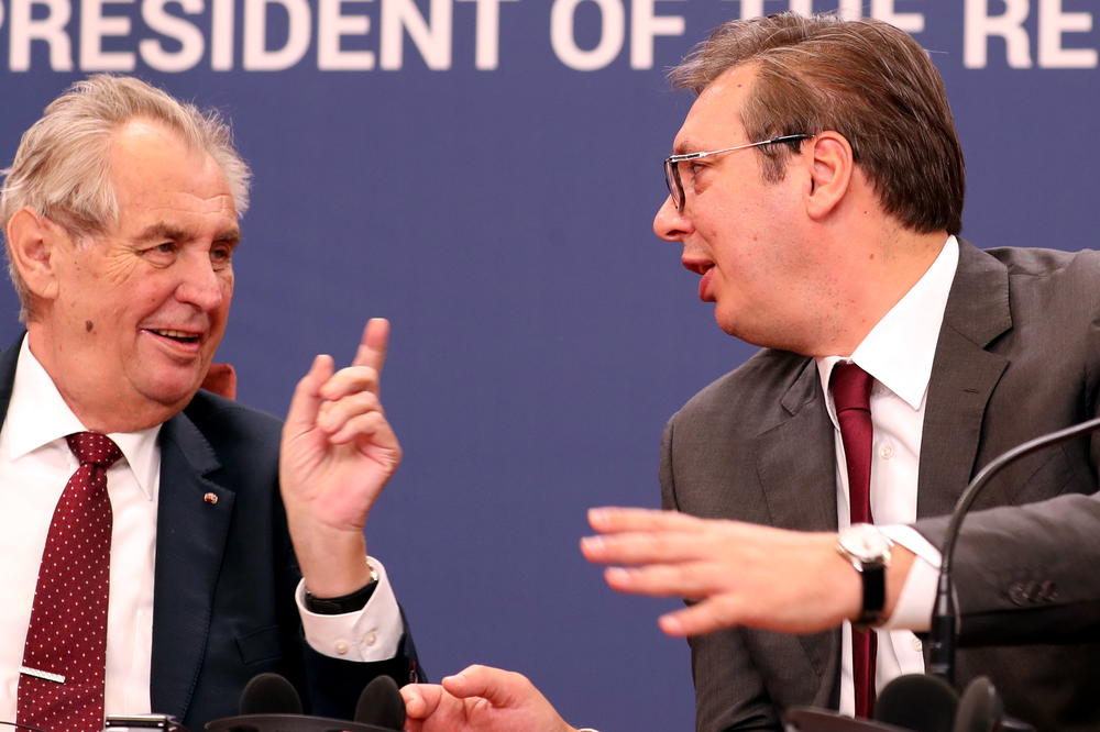 ZEMAN LIČNO POZVAO VUČIĆA NA SAMIT: Predsednik Srbije među liderima Višegradske grupe!