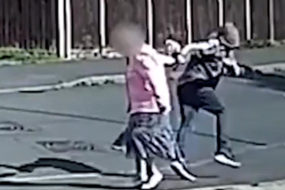 PLJAČKAŠ UMALO SLOMIO RUKU STARICI (79)! Ovakva OKRUTNOST na ulicama još nije viđena (VIDEO)