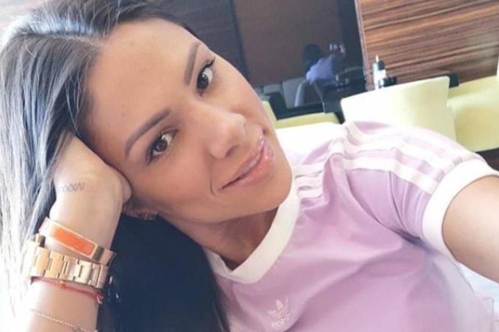 E OVAKAV LUKSUZ NISMO JOŠ VIDELI NA ESTRADI! Sandra Afrika PRVI PUT pokazala STAN u koji je uložila SVE PARE