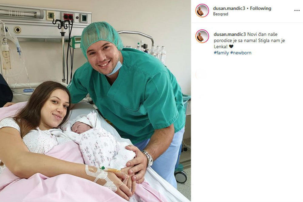 Dušan Mandić sa porodicom  