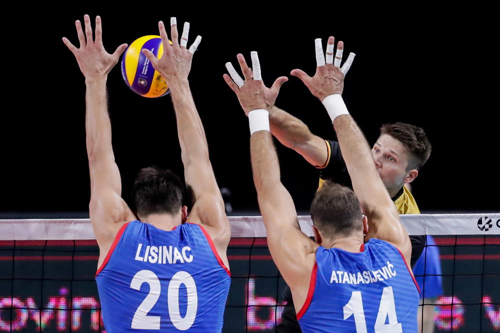 SRBIJA RAZMONTIRALA VICEŠAMPIONA EVROPE: Kovačevi odbojkaši moćno započeli Evropsko prvenstvo!