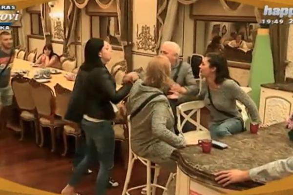 TUČA U JUTARNJEM PROGRAMU: Nije ni počelo, a njih dve se već ne podnose!