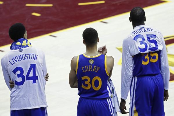 ZAVRŠIO KARIJERU JEDAN OD KLJUČNIH IGRAČA ŠAMPIONSKIH VORIORSA: Zbog njega je Durent odbio maksimalni ugovor!