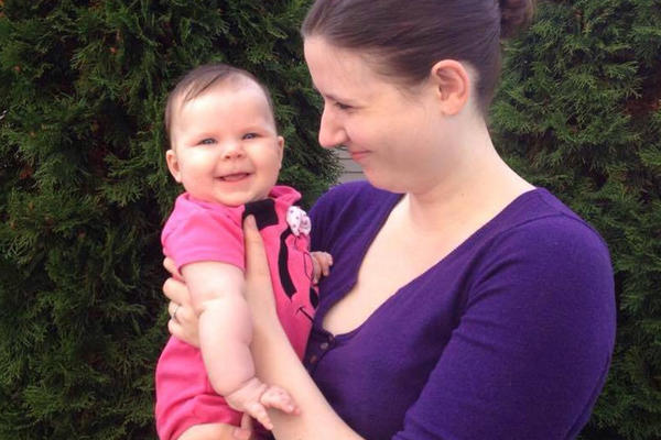 OKAČILA SAM SLIKU ĆERKE NA INTERNET i POČEO JE NAŠ PAKAO: Vređali su moju bebu, a onda sam upalila TV (FOTO)