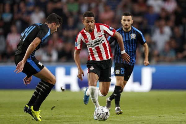 ČUDO OD DETETA UTRPALO 5 KOMADA: Nestvarna partija malenog Malena! PSV dobio napadača o kojem će svet tek da priča!