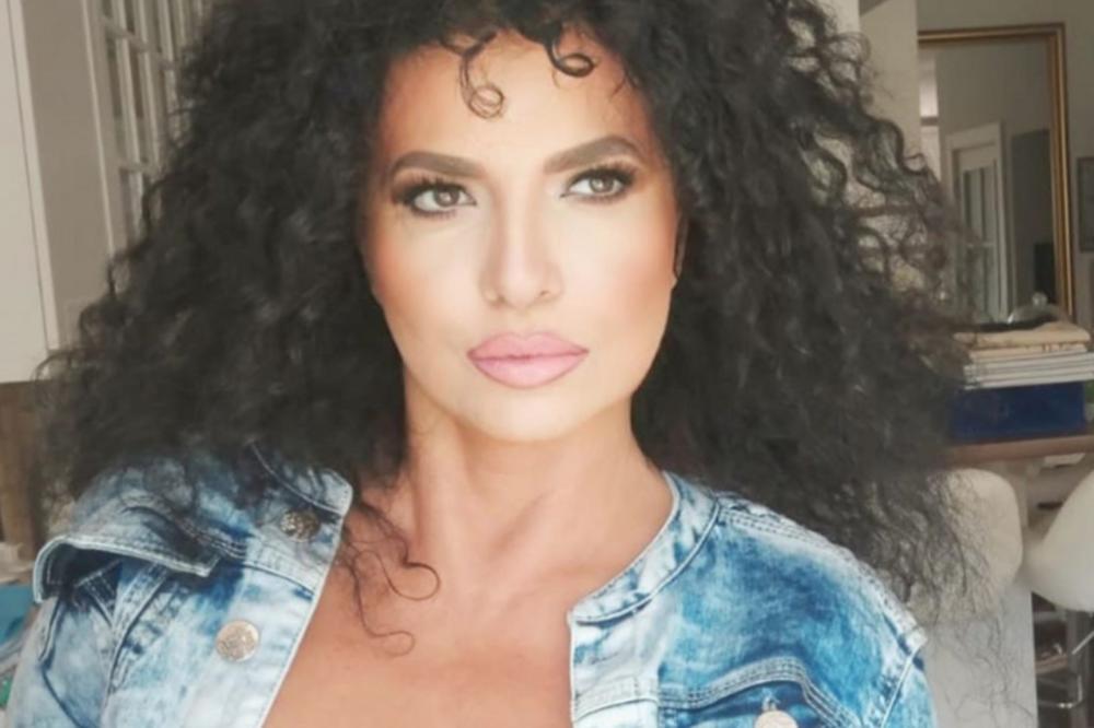 SKINULA SE LIDIJA VUKIĆEVIĆ! Sva ulja na telo stavila, a na njoj samo tračice od bikinija! (FOTO)