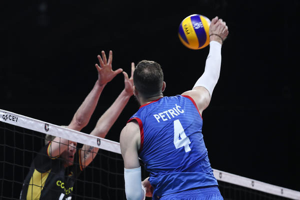 OPREZ PRED ČETVRTFINALE EP: Odbojkaši Srbije znaju sve o Ukrajini, ali to ne znači da su se opustili!