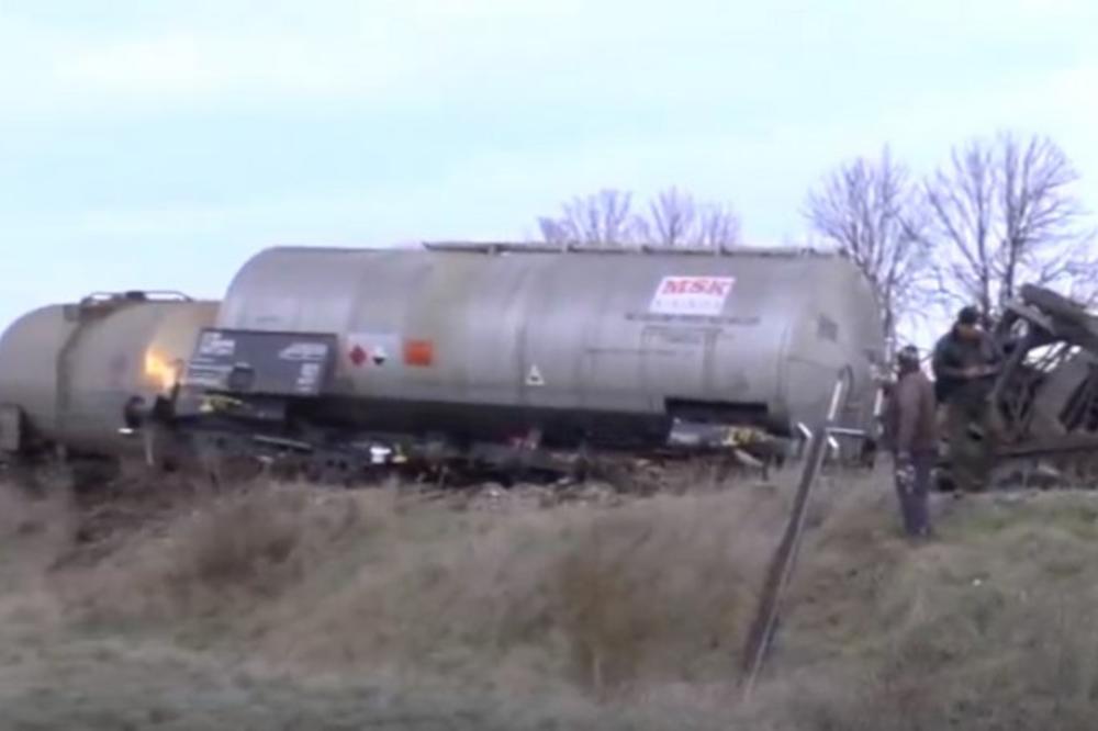 NESREĆE NA SRPSKIM PRUGAMA SE NASTAVLJAJU! Pogledajte kako je vagon VOZA iskliznuo kod Majdanpeka (FOTO)