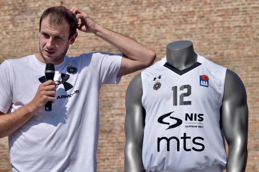 OVO SU NOVI DRESOVI PARTIZANA: Crno-beli promovisali opremu za sezonu 2019/20