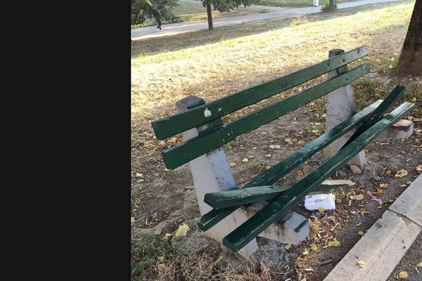 KLINCI LOME PARKIĆE NA MIRIJEVU, I NE SAMO TO! Pretili stanaru: IZAĐI AKO SMEŠ! (VIDEO)