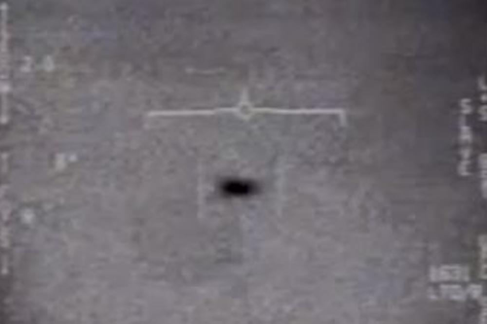 AMERIČKA MORNARICA SNIMILA NLO: Piloti uhvatili APSOLUTNO SVE, a ovo je snimak! (VIDEO)