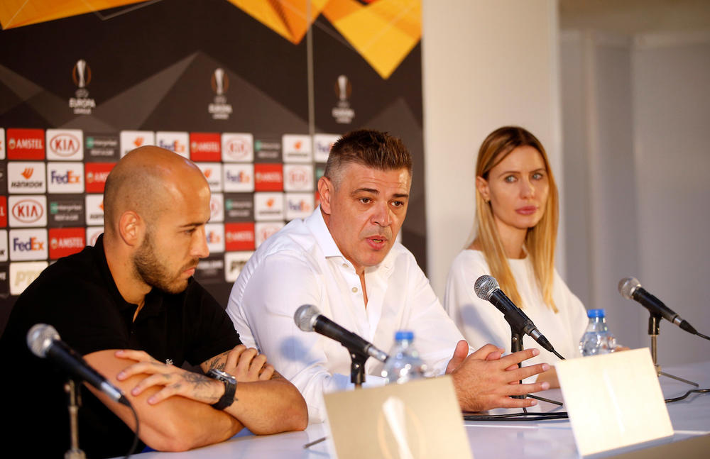 Savo Milošević veruje da će buka dece na stadionu da utiče na igrače Alkmara