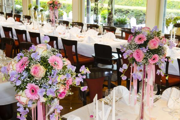 CRNOGORSKI BRAK ZBOG SRPSKE PESME PUKAO POSLE TRI SATA? Haos u Nikšiću, veselje postalo košmar