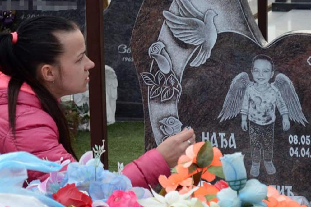POTRESNE REČI MAJKE MALE NAĐE KOJA JE PREMINULA SA 3 GODINE SLAMAJU SRCA: Srbiju ostavila u suzama na BOŽIĆ (FOTO)