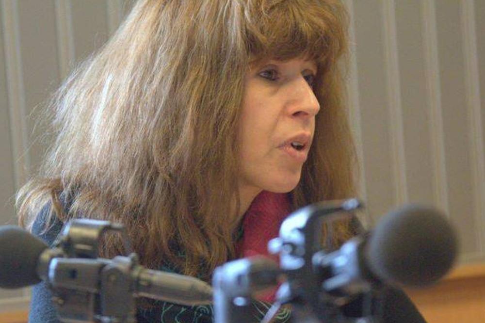 NOVINARKU SMENILI SA RADIJA ZBOG UČEŠĆA U PROTESTIMA: Njene kolege su onda odbile da emituju program čitavih 5 SATI