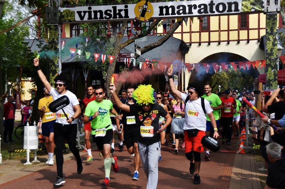 TRČANJE, VINO I ODLIČNA ZABAVA NA VINSKOM MARATONU NA PALIĆU