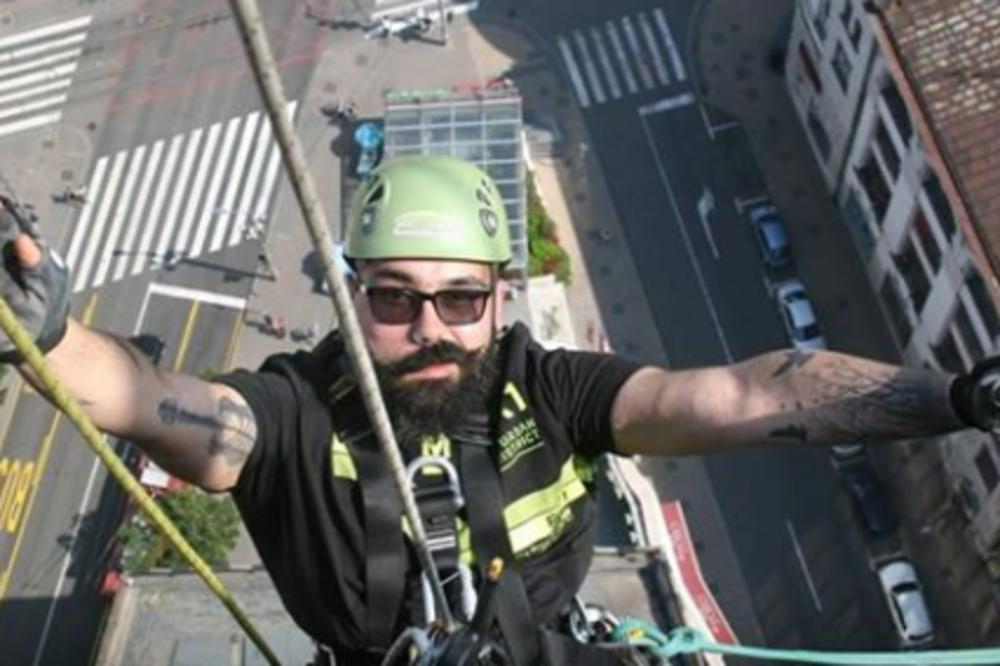 SAMOHRANI OTAC MILAN JE KAO RADNIK HITNE POMOĆI SPASIO HILJADE ŽIVOTA! Život ga je vezao za krevet, SAD MU TREBAMO