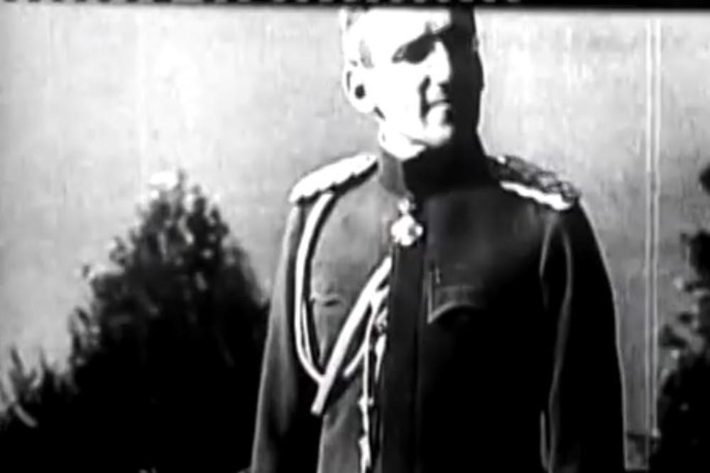 TETOVAŽA KRALJA ALEKSANDRA KARAĐORĐEVIĆA SKRIVA VELIKU TAJNU: Ovo je PRAVO ZNAČENJE orla na GRUDIMA! (FOTO)