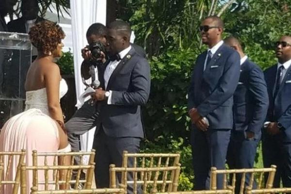 OBJAVIO JE SLIKU SA VENČANJA, ALI SVI SU SAMO GLEDALI U JEDAN NEPRISTOJNI DETALJ: Vidite li ga vi?