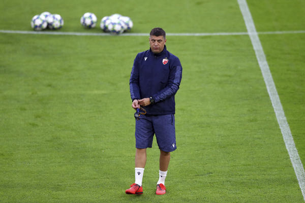 POTPISALI BI GA ODMAH SUTRA: Vladan Milojević je na meti, sve bi dali da mogu istog momenta da ga dovedu za trenera