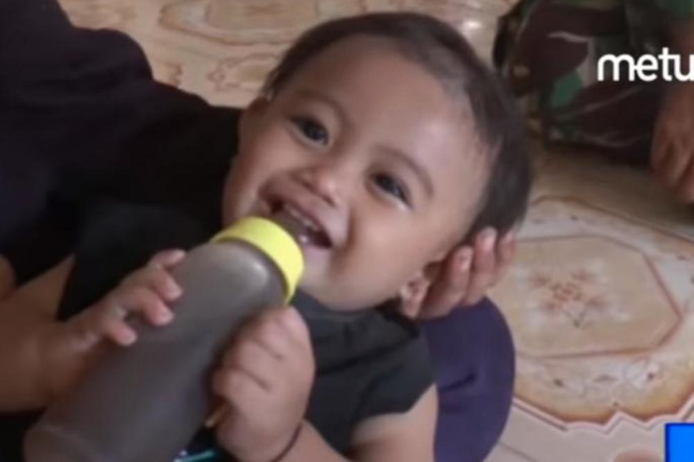 DOJILI BEBU OSAM MESECI KAFOM! Dete pilo dnevno litar i po napitka, reči majke ostavile sve u ŠOKU!