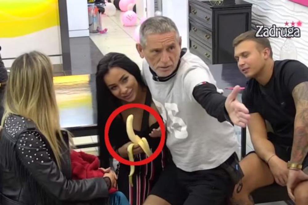 NAJBEZOBRAZNIJA ZADRUGARKA! Nabila sebi celu BANANU U USTA, Lepi Mića gledao PERVERZNO, a ostali...