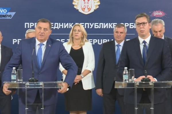 VUČIĆ I BRNABIĆ SE DANAS SASTAJU SA DELEGACIJOM RS: Dodik stiže u 10 sati sa najvišim ZVANIČNICIMA!