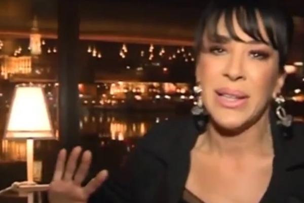 IMA 2 DECE, BIZNISMEN JE, ALI JE I LOPOV! Prepiska iz Romaninog telefona odala ko je muškarac S KOJIM OBIJA I KRADE