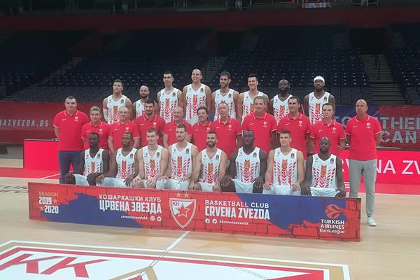 UŽAS ZA ZVEZDU PRED SAM MEČ SA BUDUĆNOSTI: Povredio se najbolji igrač, Tomić odmah morao da reaguje!