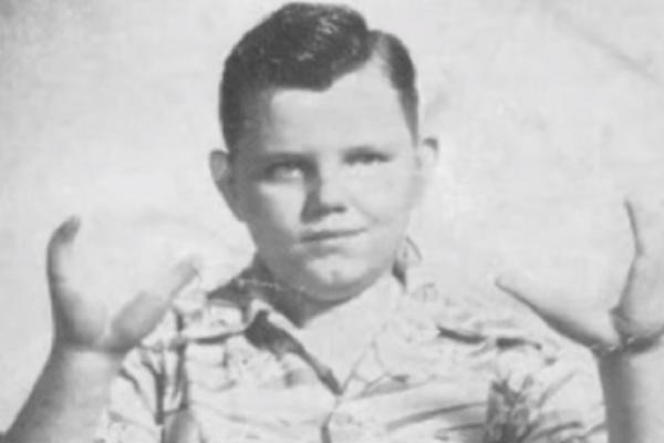 ŽIVOT DEČAKA JASTOGA: Bio cirkuska atrakcija, dvaput se ženio, upucao zeta dan pre venčanja, onda su mu sve vratili