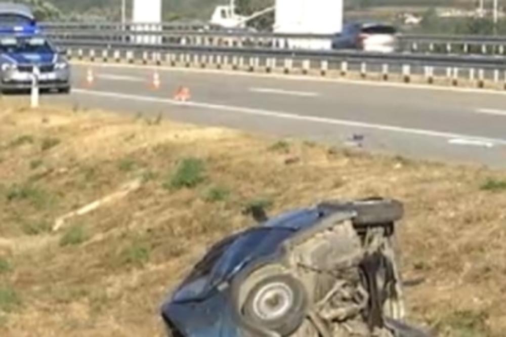 UŽAS U VALJEVU: Autobus smrskao automobil, ima povređenih