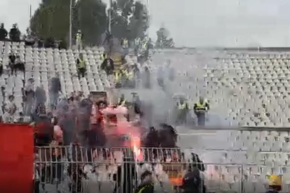 RAT DELIJA I ŽANDARMERIJE: Neredi na Severu! Navijači Zvezde bakljama napali policajce, ovi žestoko uzvratili!