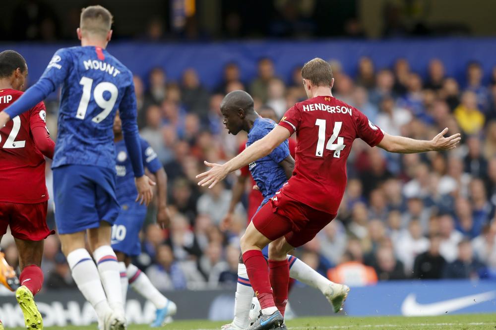 PRŠTALO NA DERBIJU ČELSIJA I LIVERPULA: Preokret Arsenala sa igračem manje! Čekićari razbili Junajted!