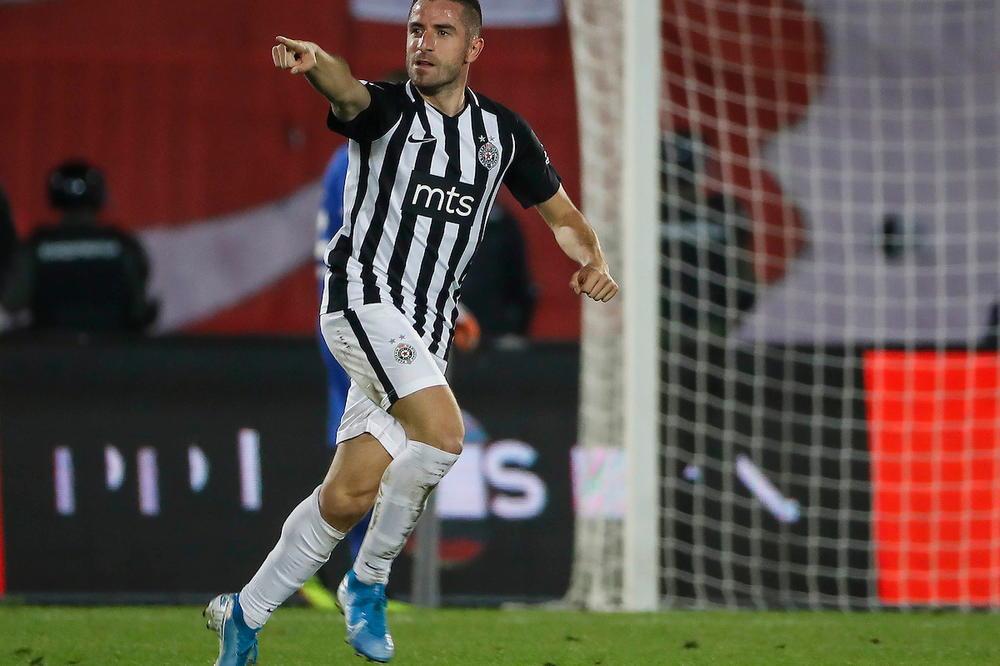 "NIGDE ME NAVIJAČI NISU VOLELI KAO TAMO": Ljubimac Grobara pričao o Kelnu, a tek šta je rekao o Bibrasu Nathu