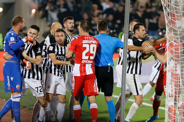 ZVEZDA ZAISTA POVEĆAVA BROJ STRANACA! Istina je, kreće novi fudbalski rat - Partizan tvrdi da je sve protivpravno!