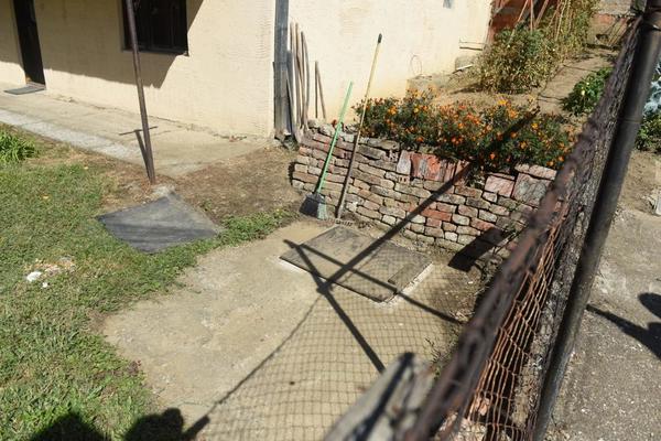 ANĐELKO JE VAN SEBE OD BOLA: Video je ženinu klompu kako pluta u SEPTIČKOJ JAMI i SVE MU JE BILO JASNO!